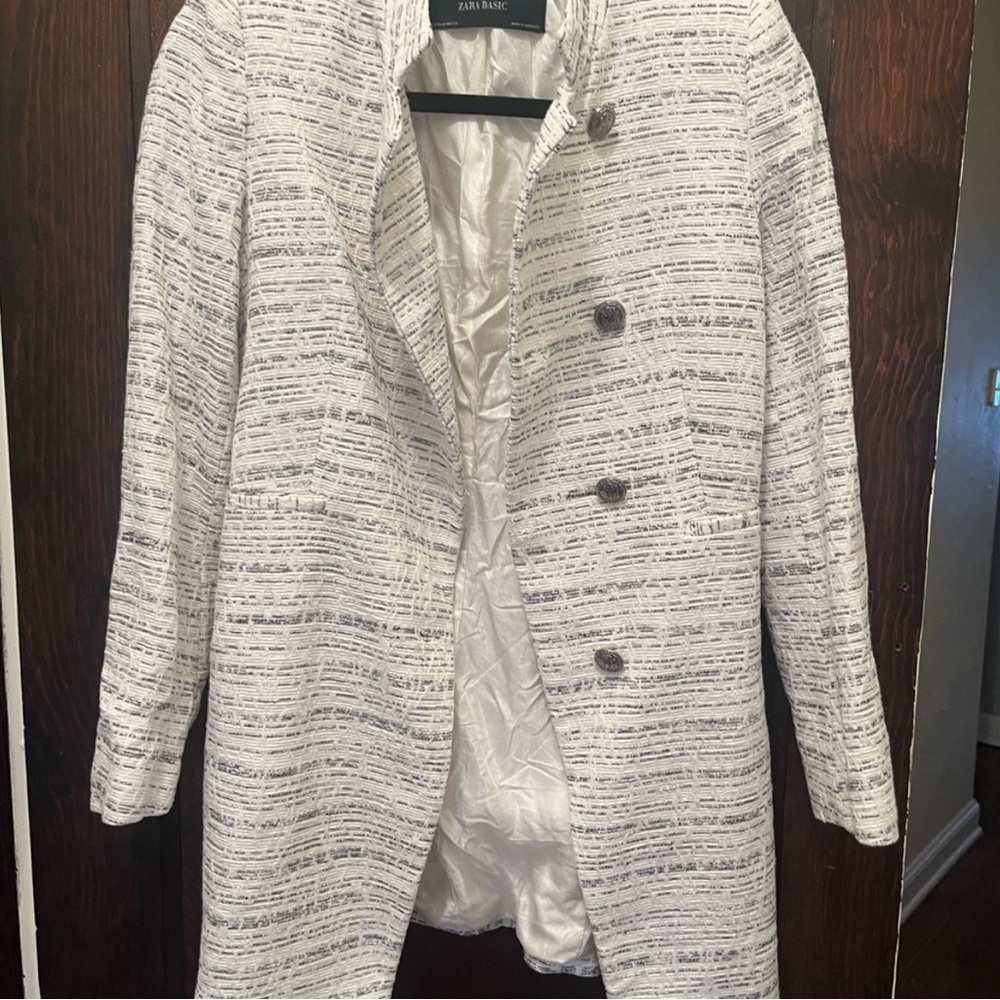 Zara White and Black Textured Women's Blazer